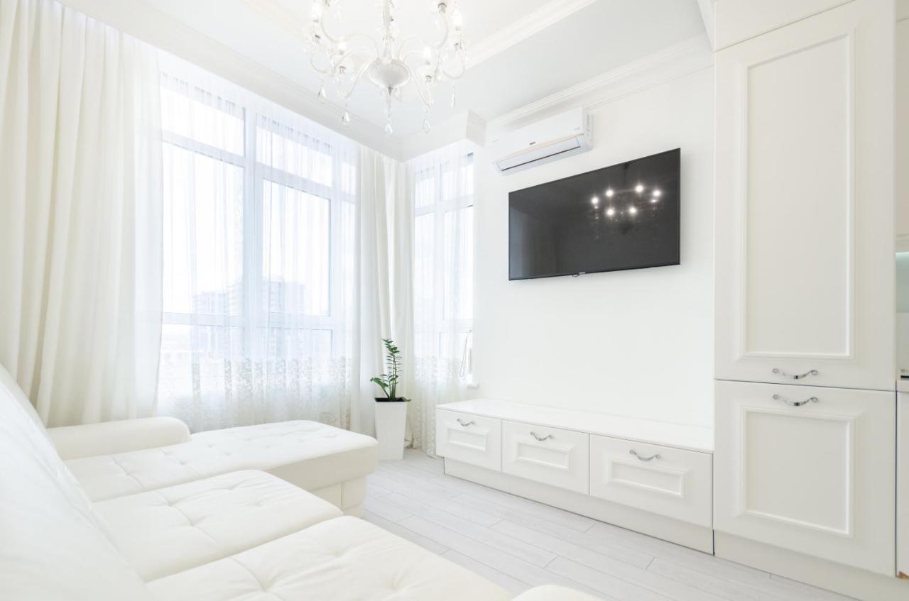 Petrovdom Apartments 10-353 In Rc Central Park, 7 John Mccain Street 基輔 外观 照片