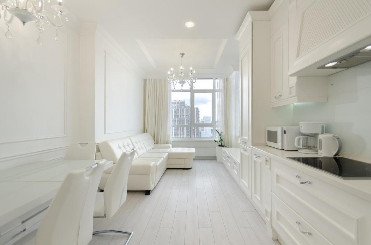 Petrovdom Apartments 10-353 In Rc Central Park, 7 John Mccain Street 基輔 外观 照片