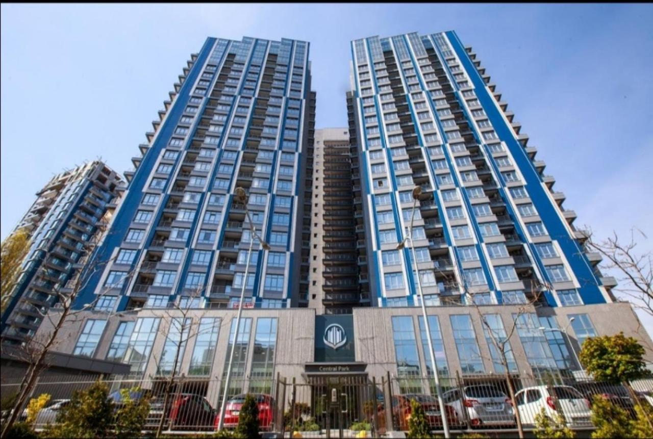 Petrovdom Apartments 10-353 In Rc Central Park, 7 John Mccain Street 基輔 外观 照片